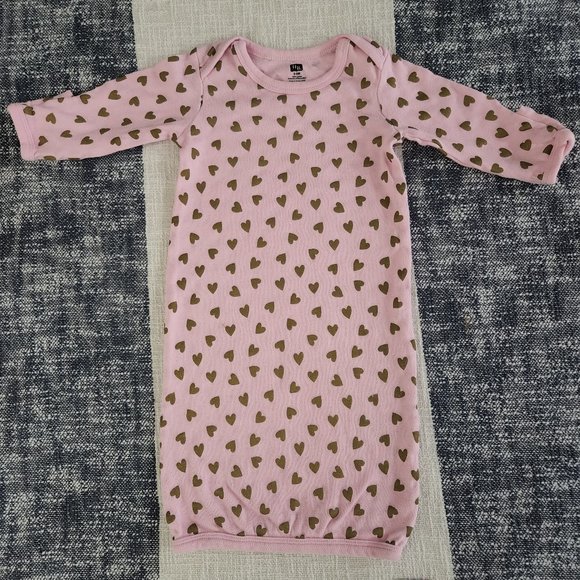 HB Heart Nightgown Pajamas (0 to 6 months) - Picture 1 of 3